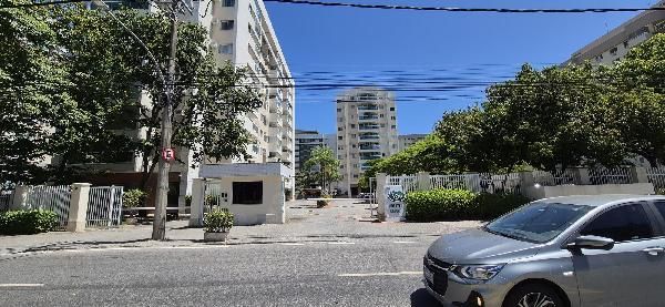 F144440143268021.jpg