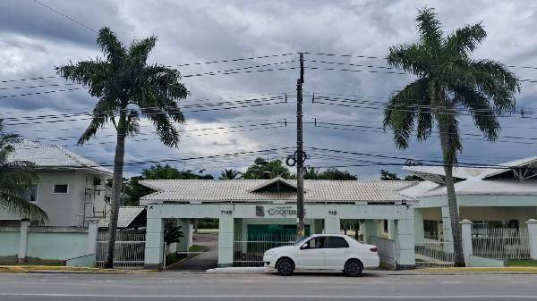 F144440197495521.jpg