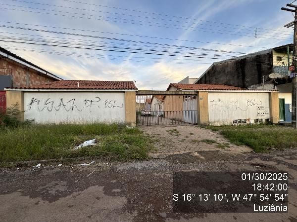 F844440233714021.jpg