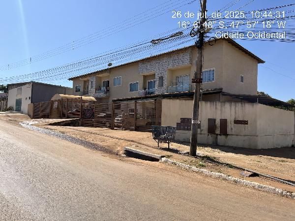 F844441553058021.jpg