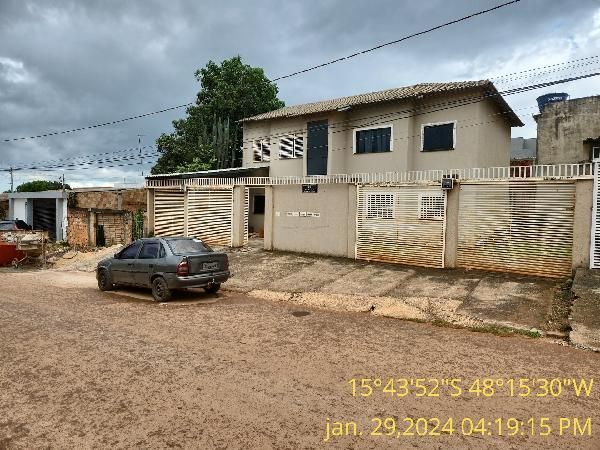 F844441956100621.jpg
