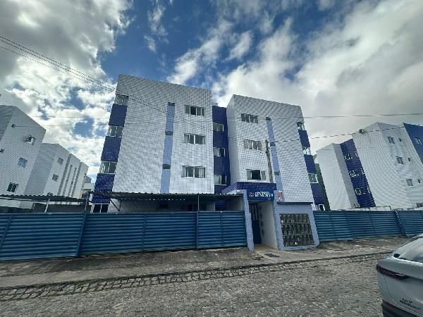 F844442360444021.jpg