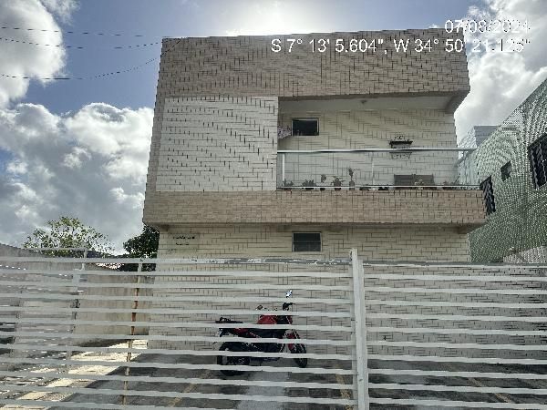 F844442436779421.jpg