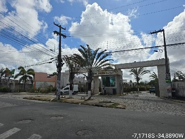 F844442608067021.jpg