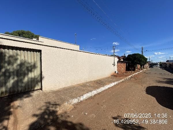 F844442753019021.jpg