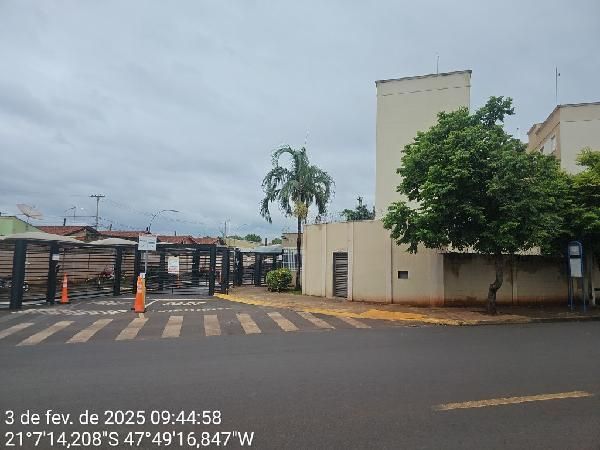 F855553320773021.jpg